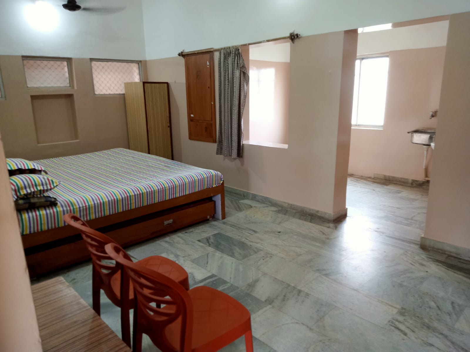 Non AC Four Bedrooms - Kali Dham Guest House Puri